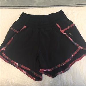 Lululemon Tracker shorts